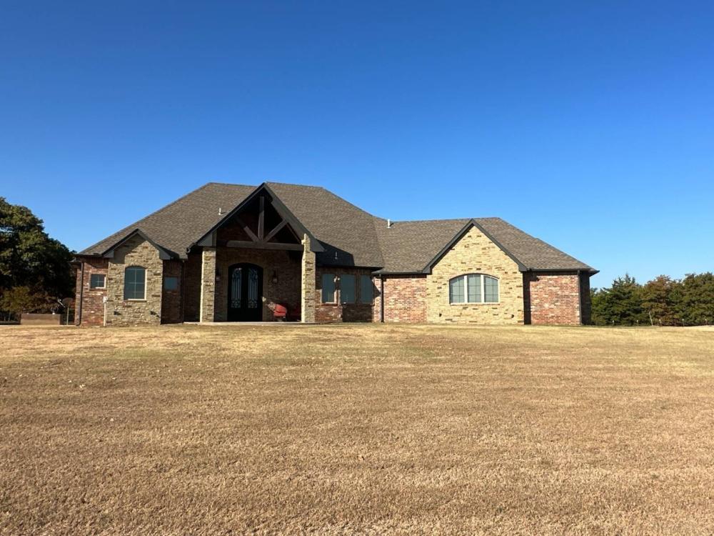 Currently Displayed Property Photo