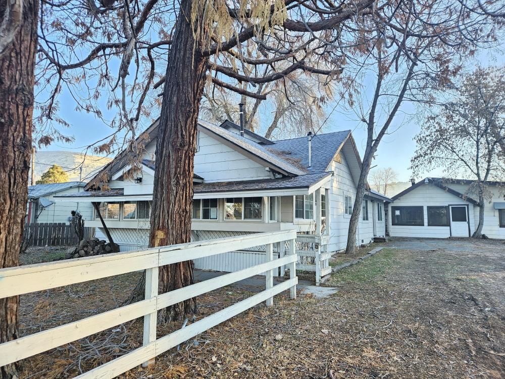 Currently Displayed Property Photo