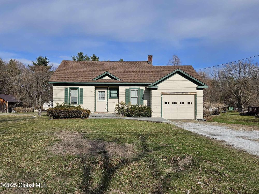 Currently Displayed Property Photo