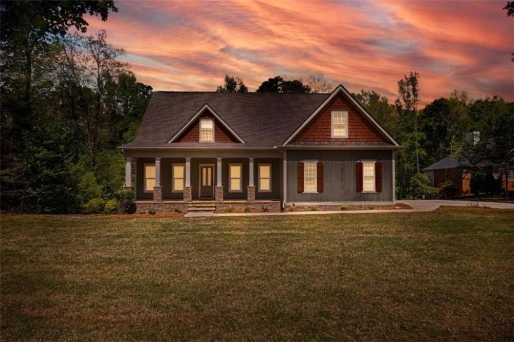 Currently Displayed Property Photo