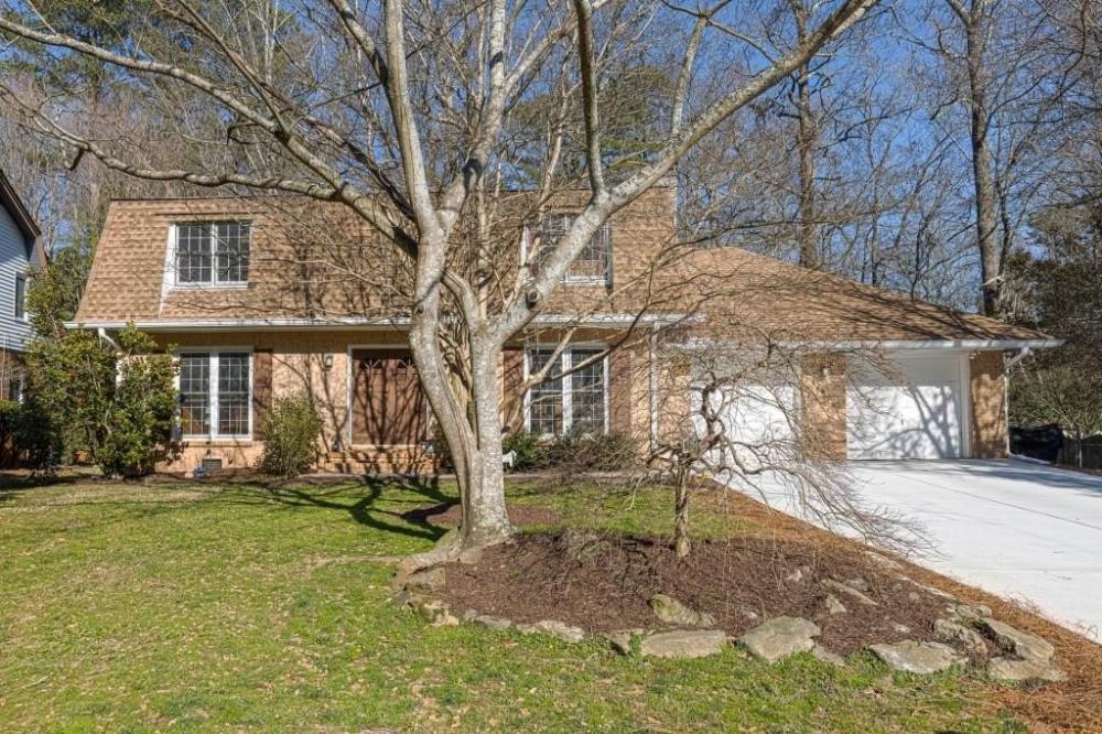 Currently Displayed Property Photo
