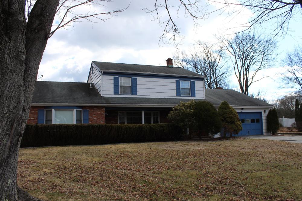 Currently Displayed Property Photo
