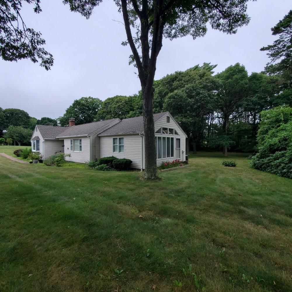 Currently Displayed Property Photo