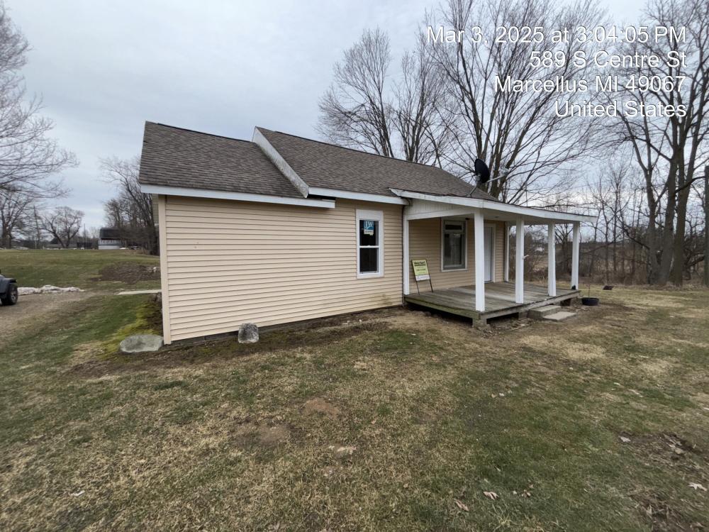 Currently Displayed Property Photo