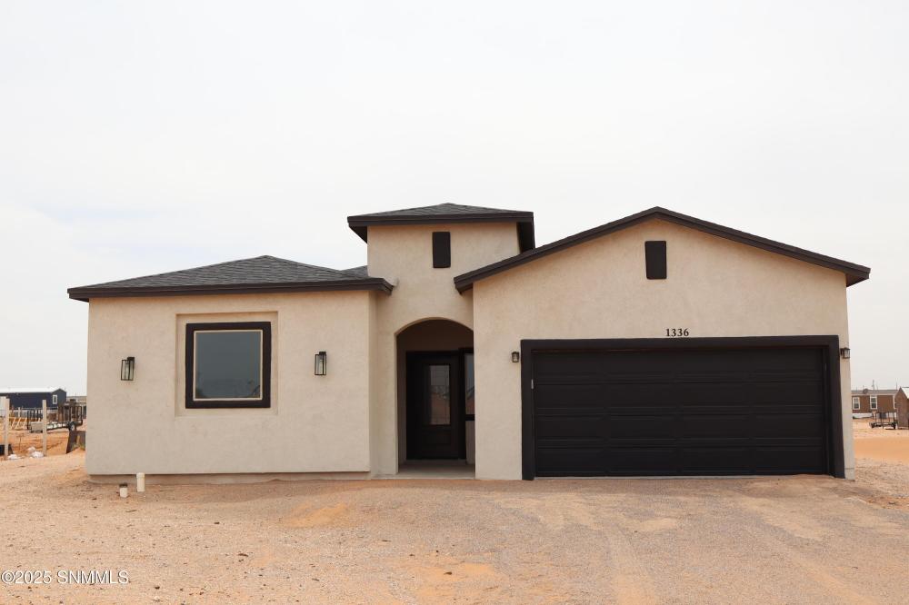 Currently Displayed Property Photo