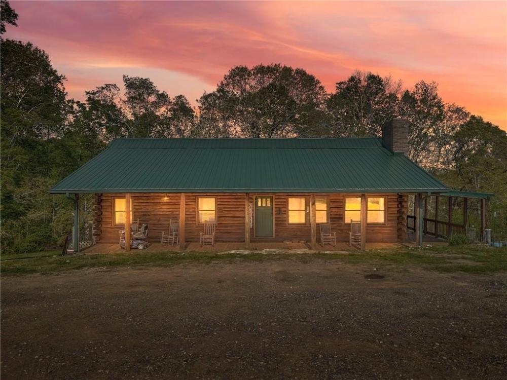 Currently Displayed Property Photo