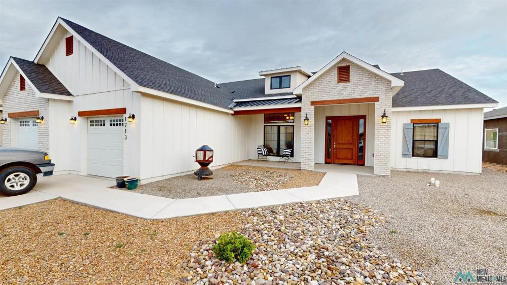Currently Displayed Property Photo