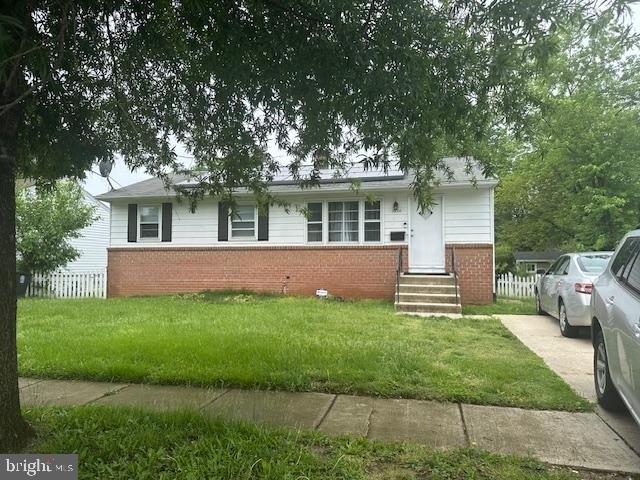 Currently Displayed Property Photo