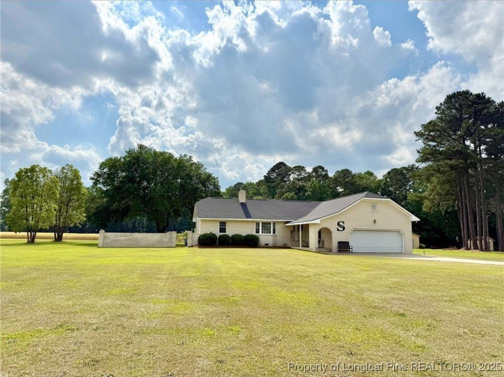 Currently Displayed Property Photo