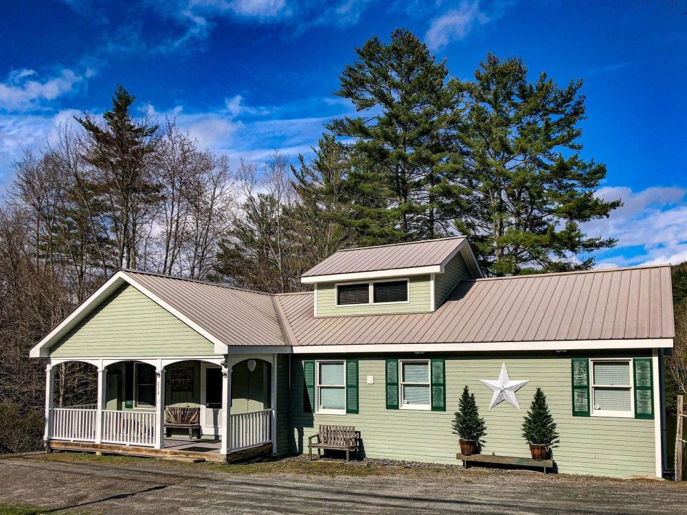 Currently Displayed Property Photo