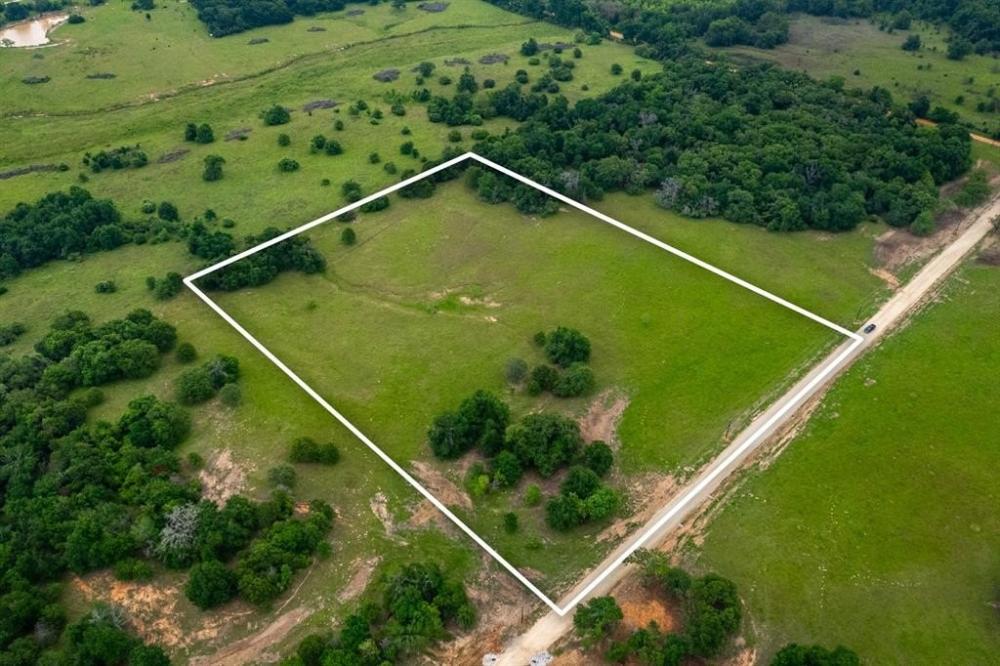 Currently Displayed Property Photo