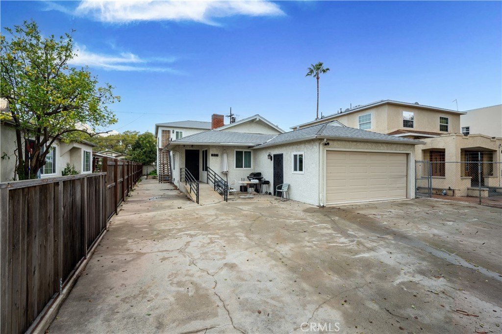 Currently Displayed Property Photo