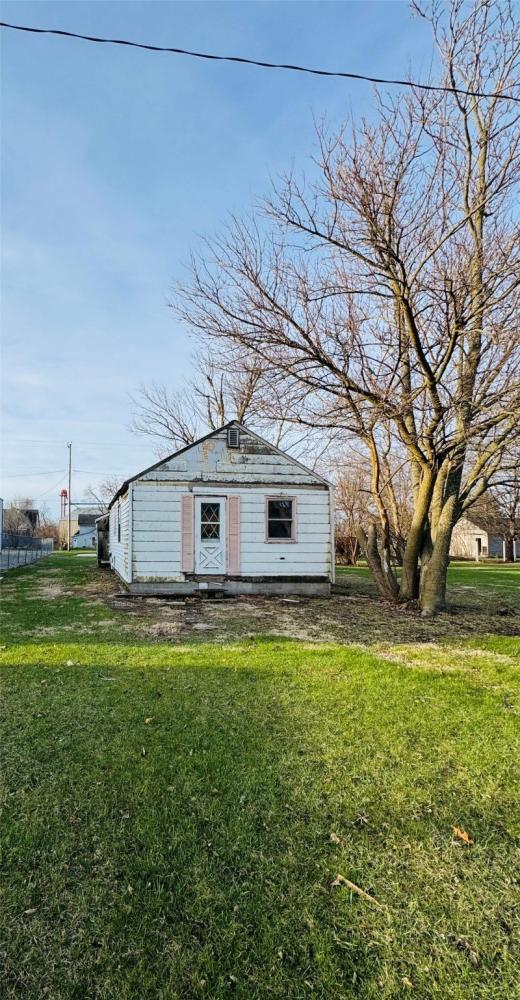 Currently Displayed Property Photo