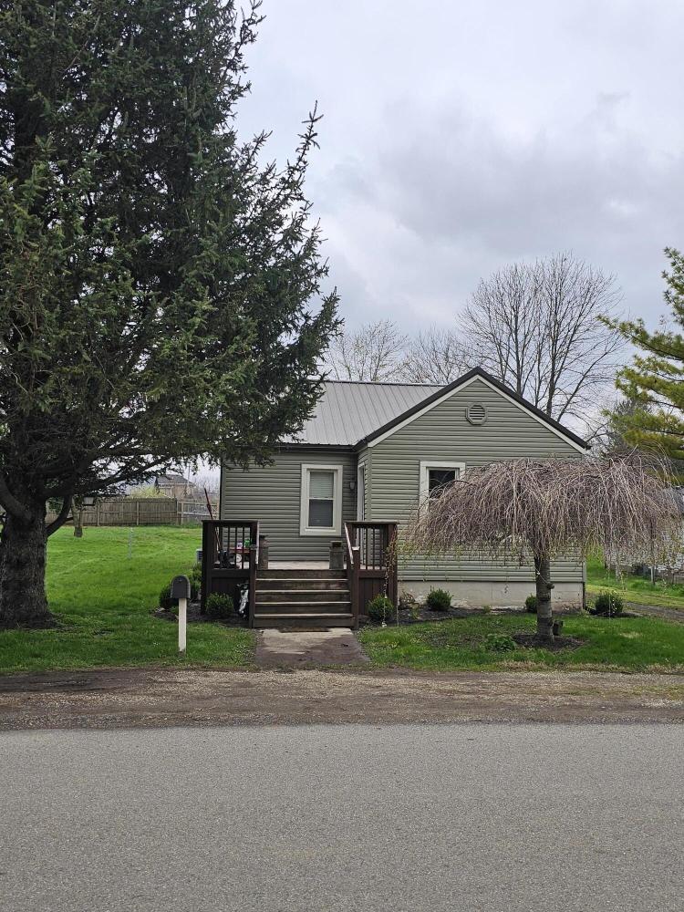 Currently Displayed Property Photo