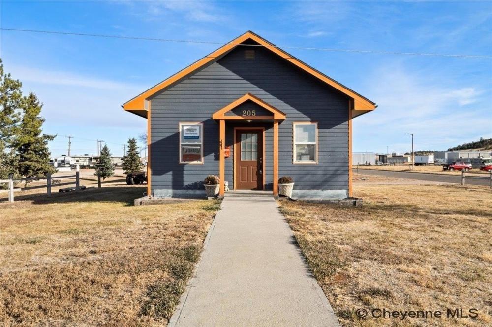 Currently Displayed Property Photo