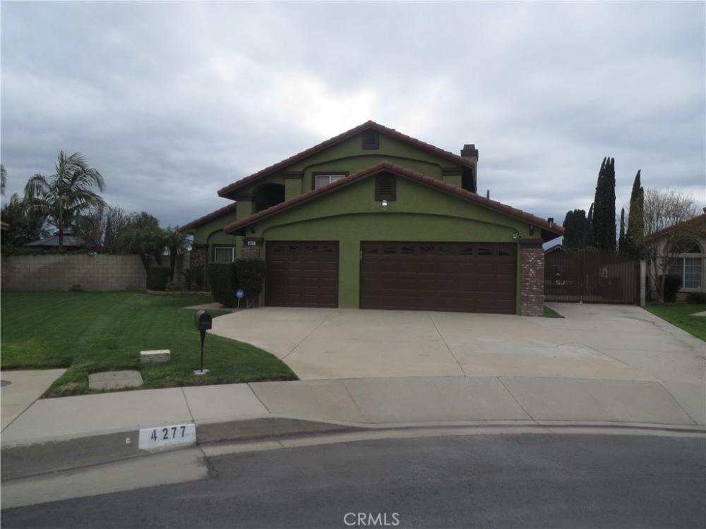 Currently Displayed Property Photo