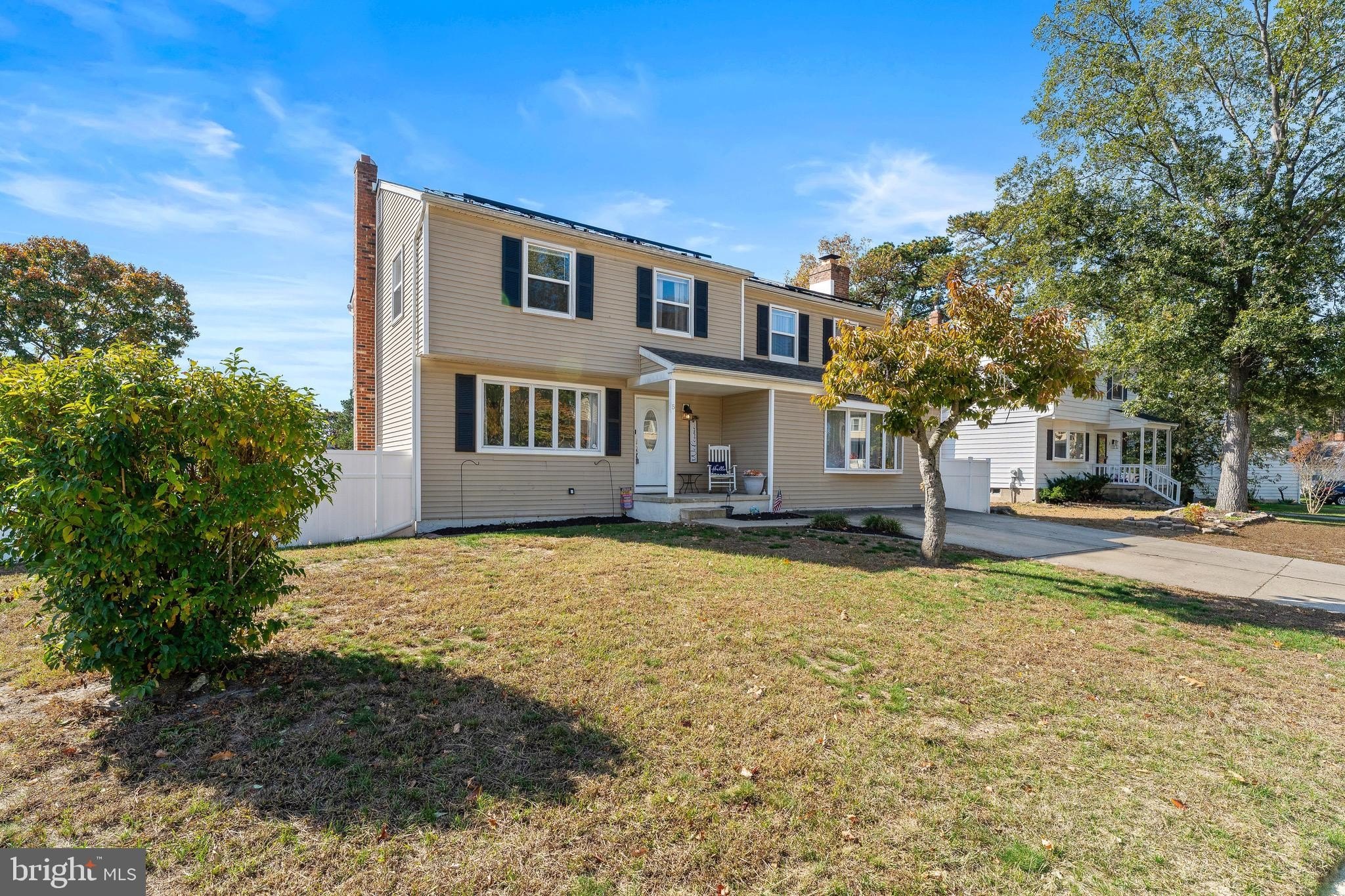 Currently Displayed Property Photo