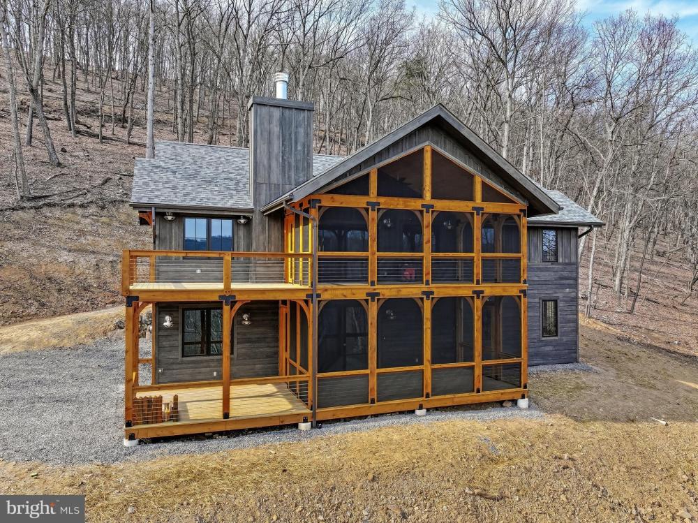 Currently Displayed Property Photo