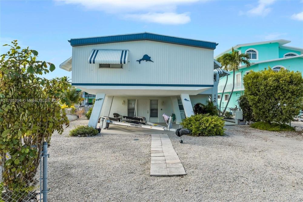 Currently Displayed Property Photo