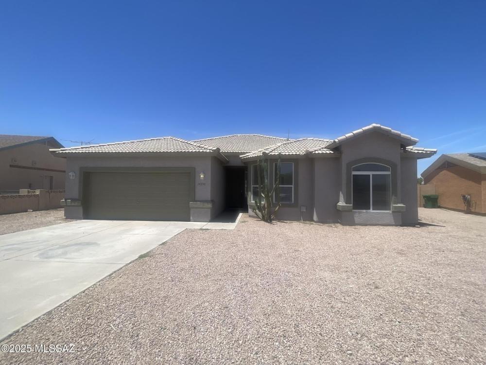 Currently Displayed Property Photo