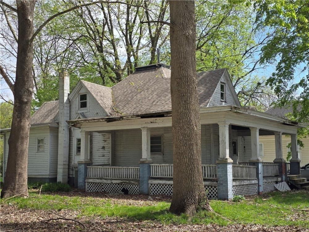 Currently Displayed Property Photo