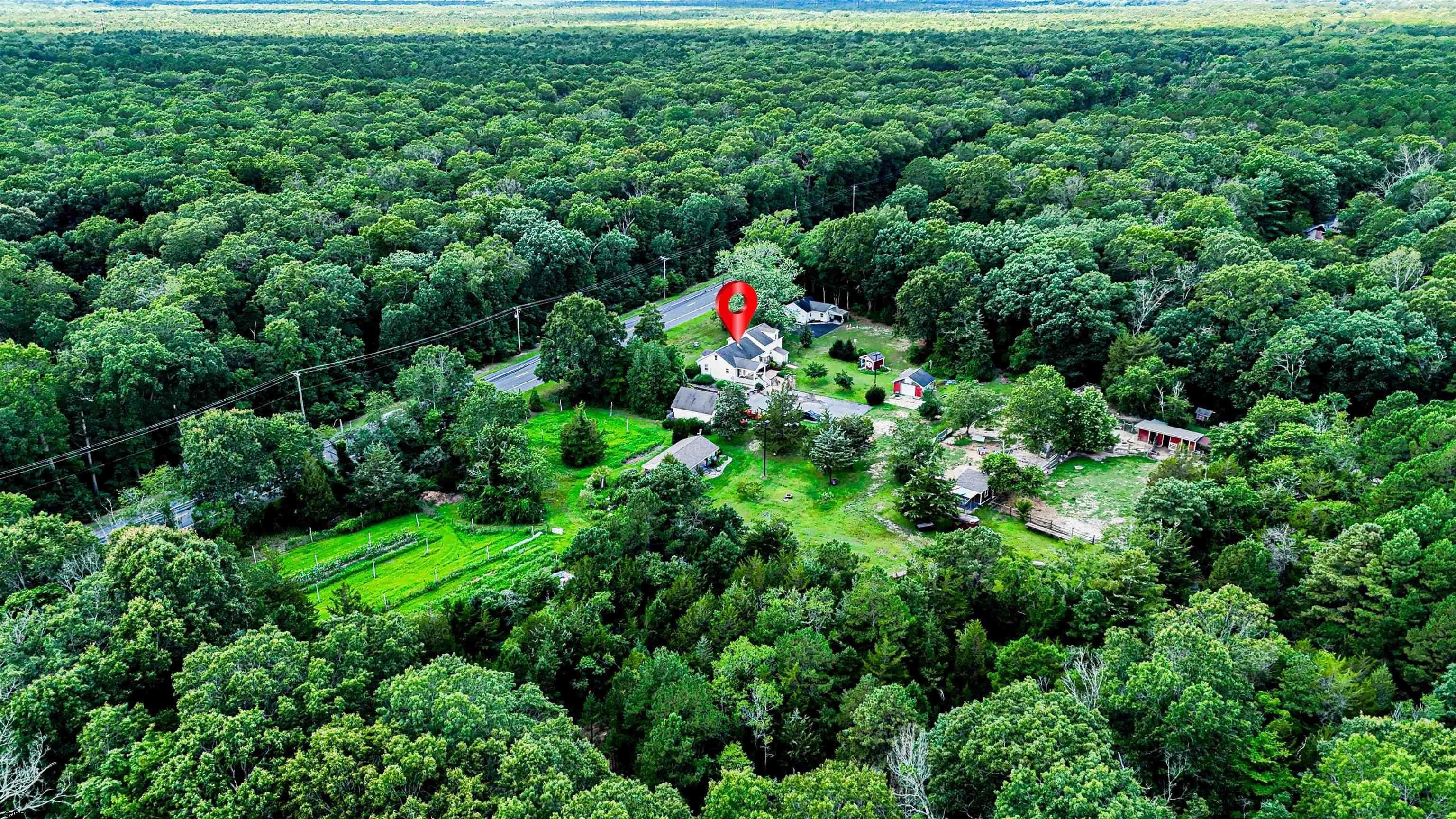 Currently Displayed Property Photo