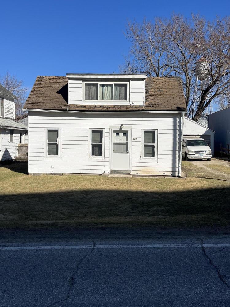 Currently Displayed Property Photo