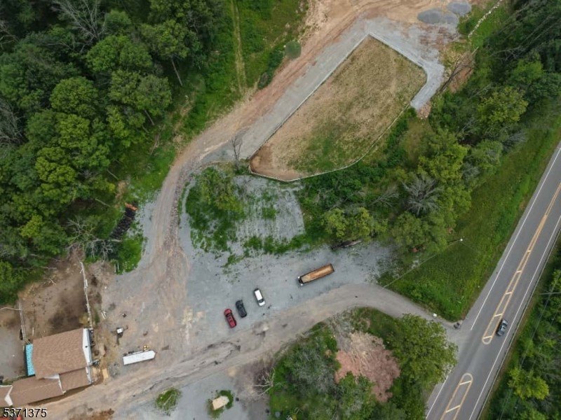 Currently Displayed Property Photo