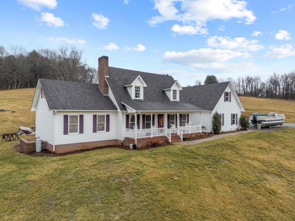 Currently Displayed Property Photo