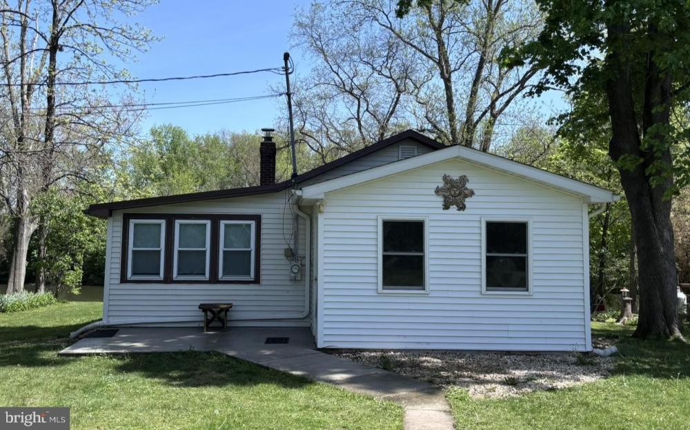 Currently Displayed Property Photo