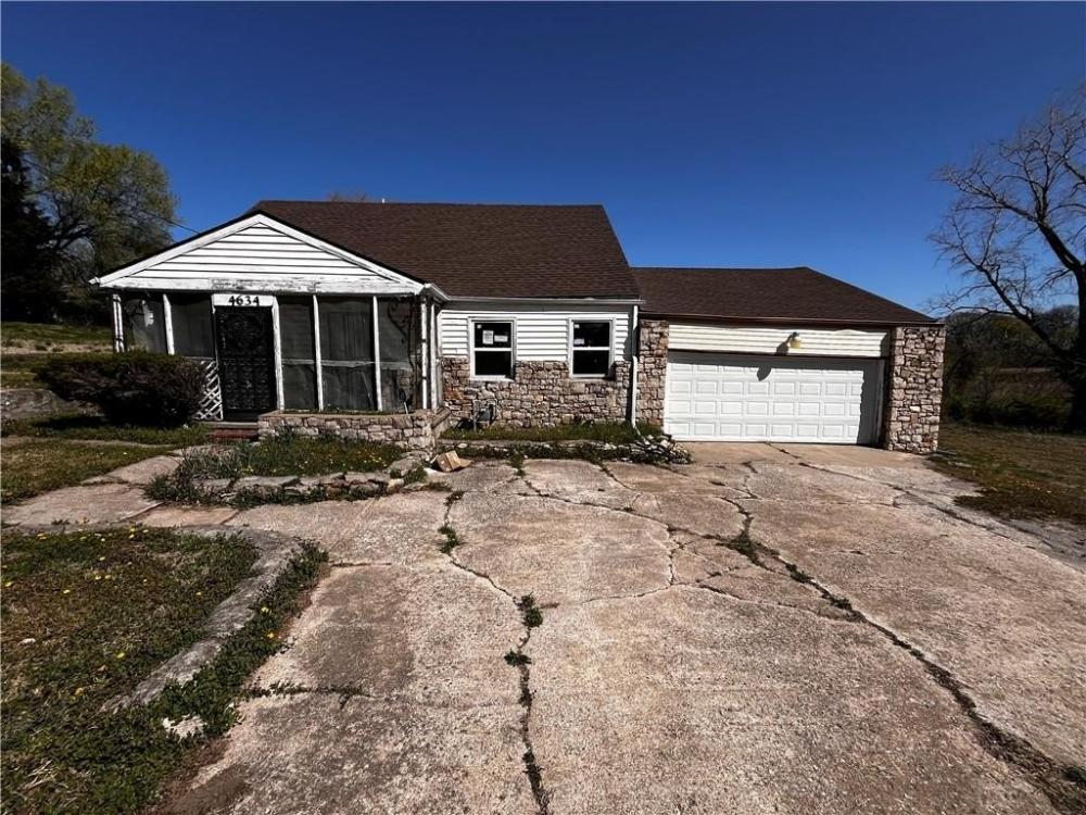 Currently Displayed Property Photo