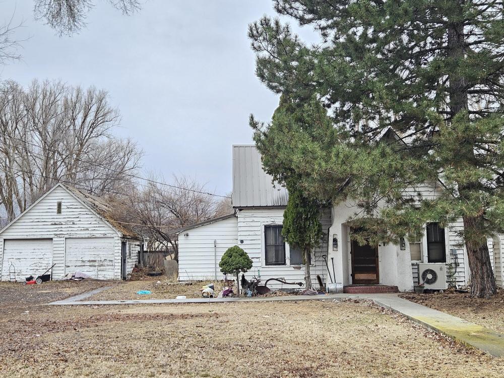 Currently Displayed Property Photo
