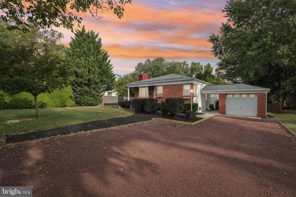 Currently Displayed Property Photo