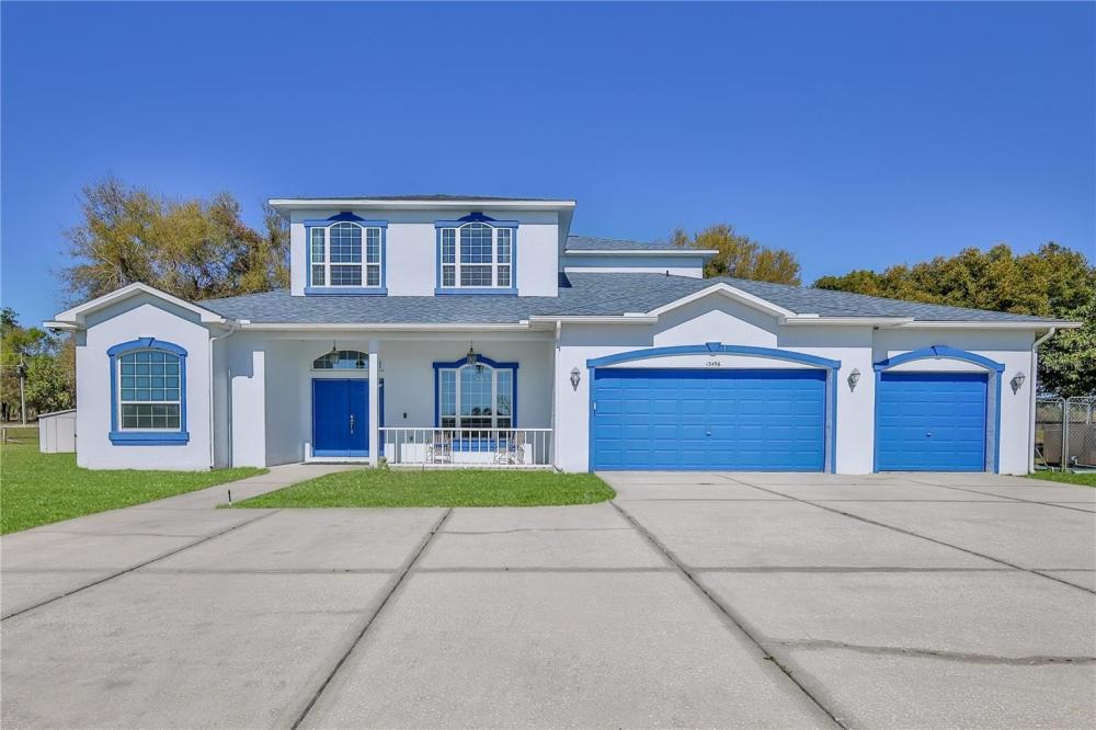 Currently Displayed Property Photo