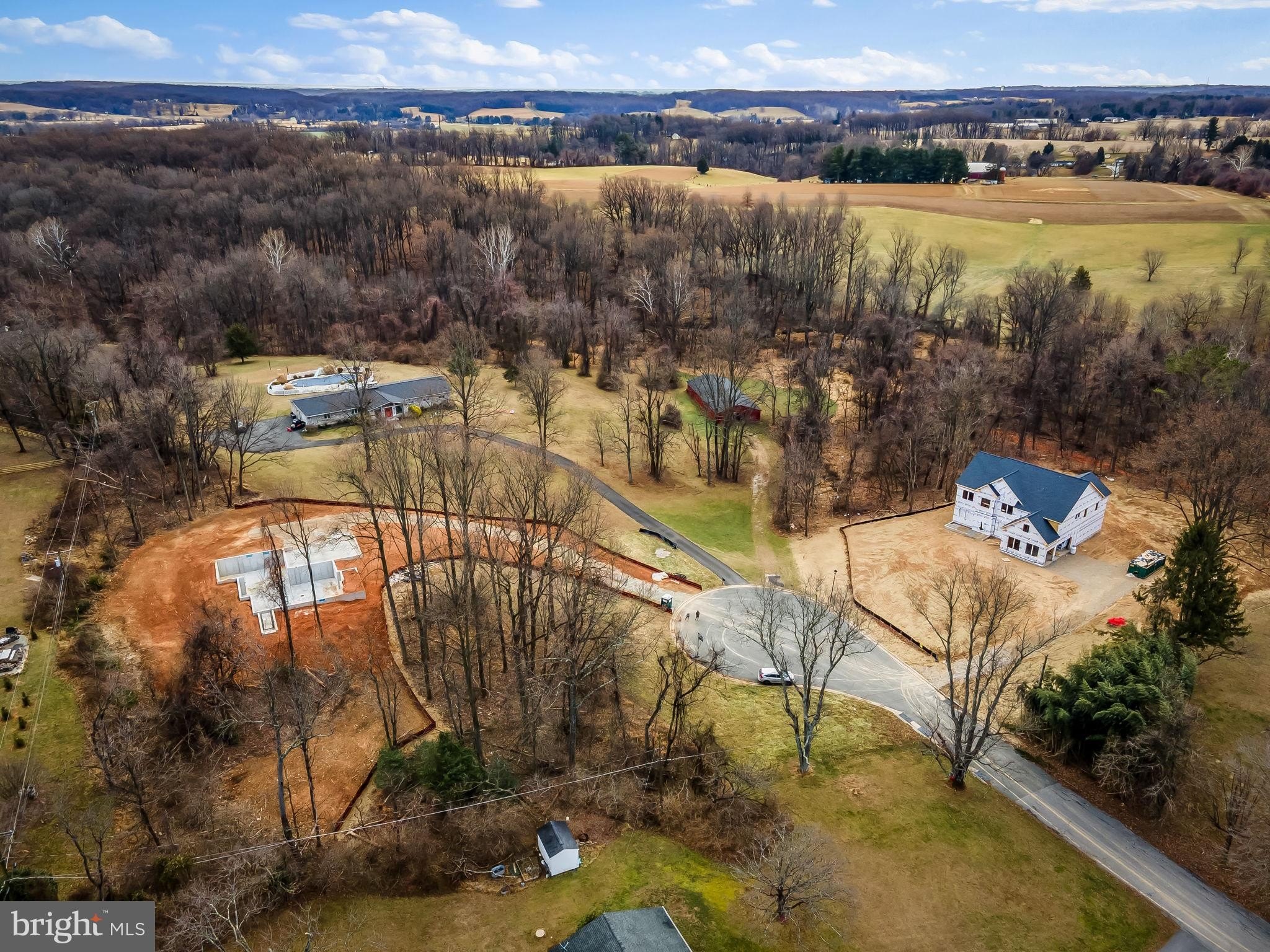 Currently Displayed Property Photo