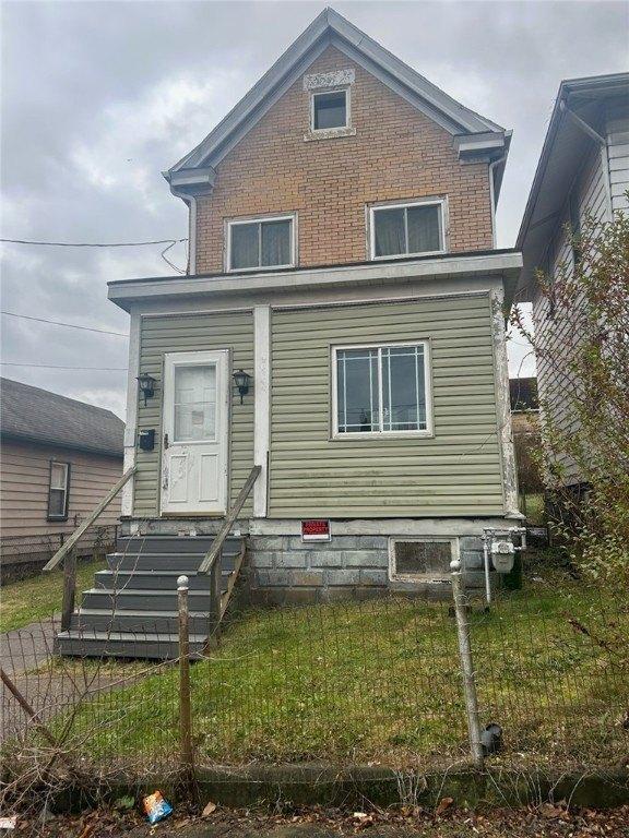 Currently Displayed Property Photo