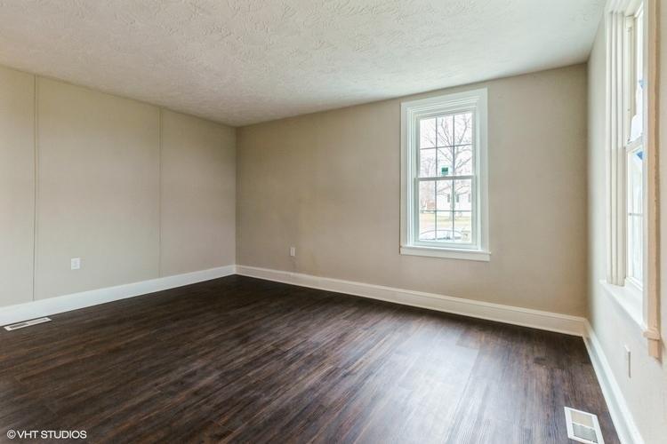 Currently Displayed Property Photo