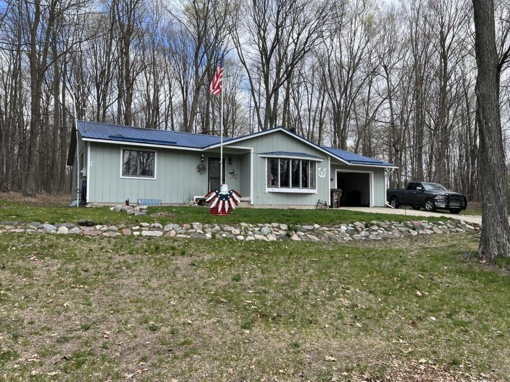 Currently Displayed Property Photo