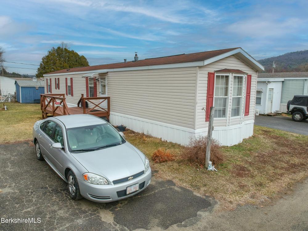 Currently Displayed Property Photo