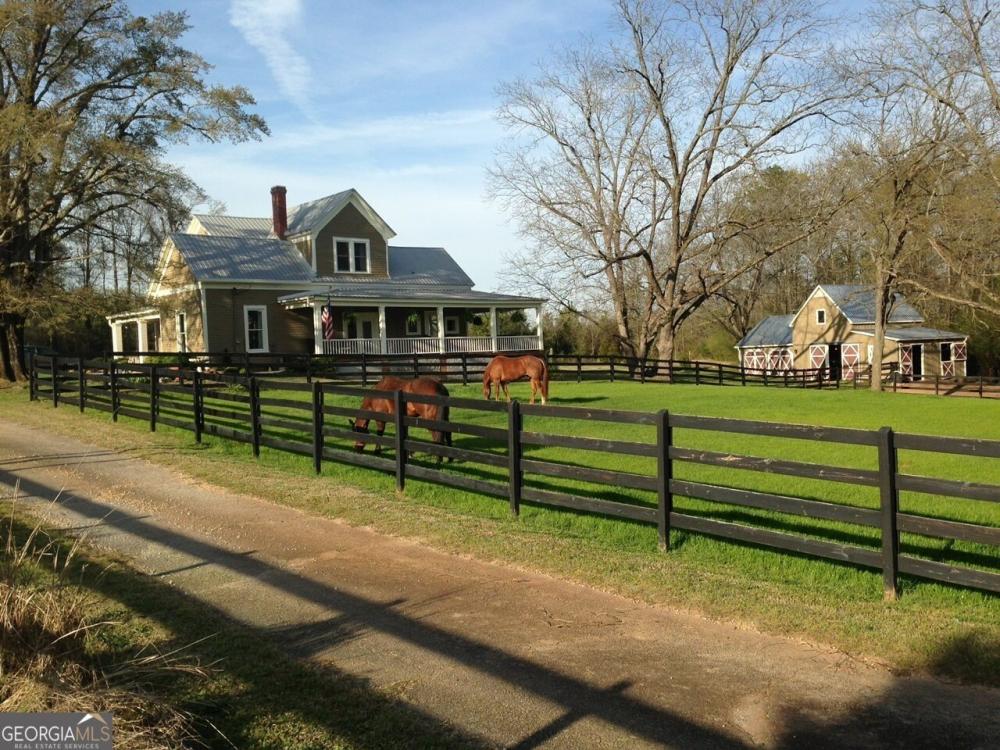 Currently Displayed Property Photo