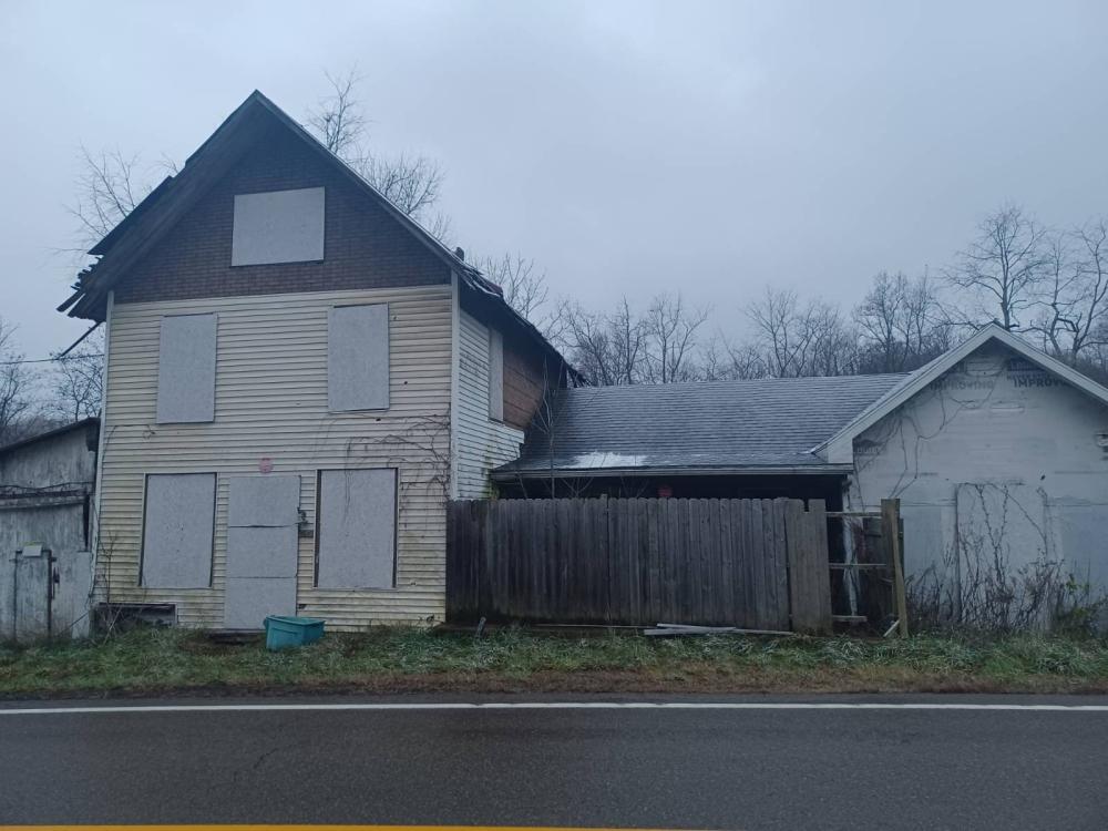 Currently Displayed Property Photo