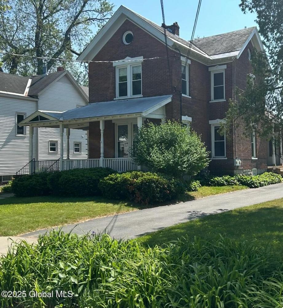 Currently Displayed Property Photo