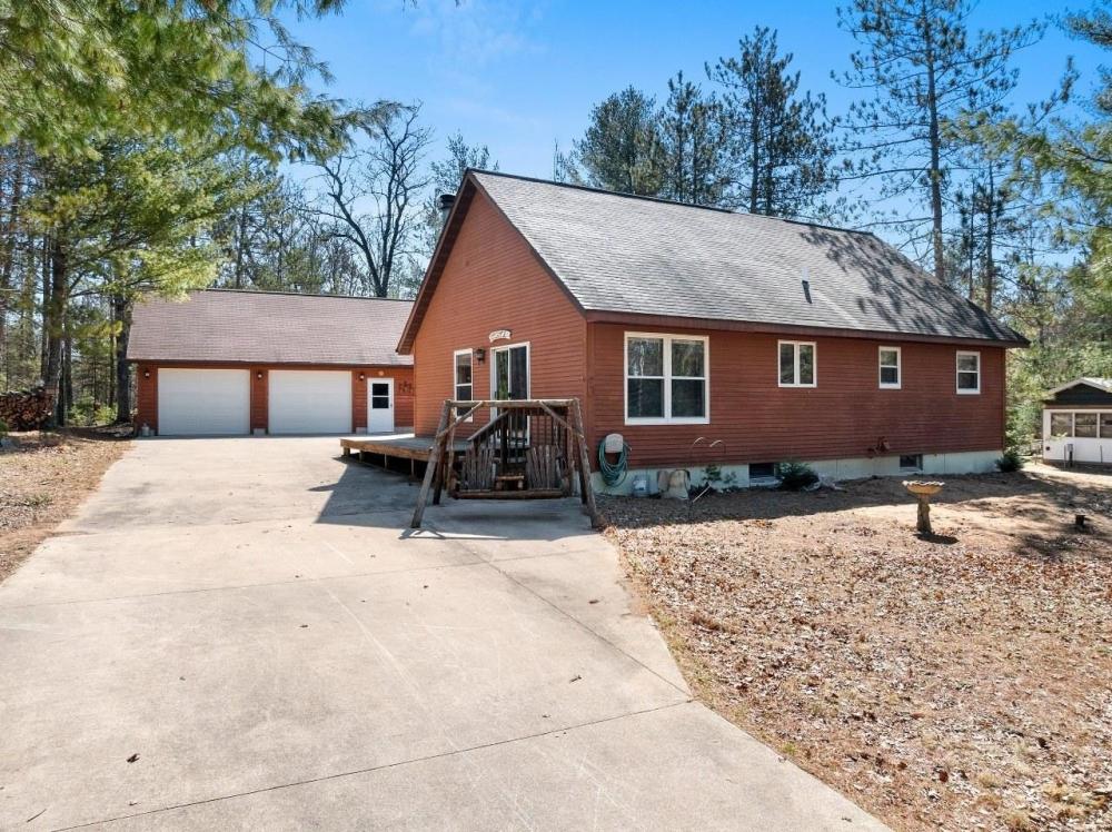 Currently Displayed Property Photo