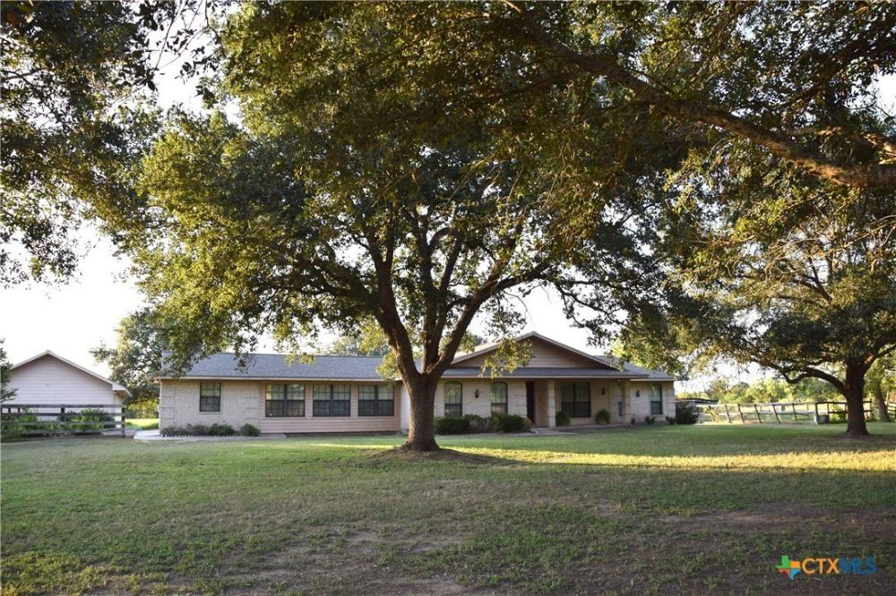 Currently Displayed Property Photo