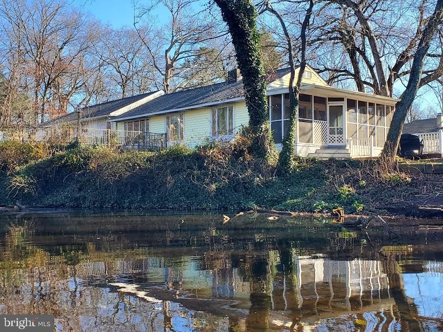 Currently Displayed Property Photo