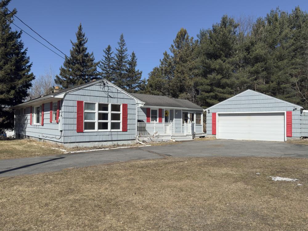 Currently Displayed Property Photo