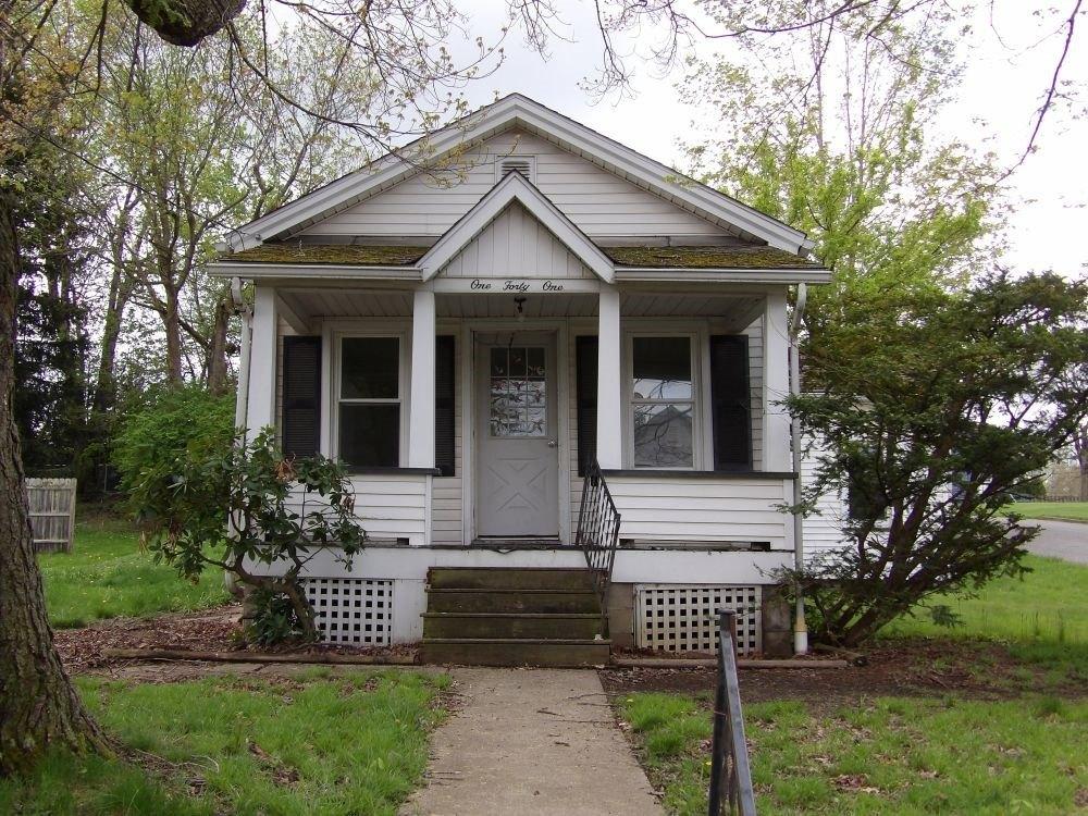 Currently Displayed Property Photo