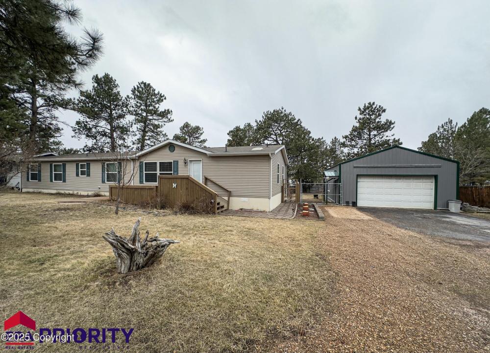 Currently Displayed Property Photo