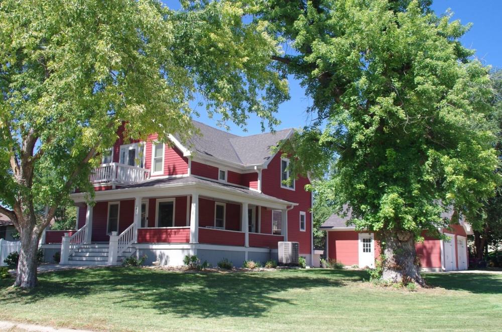 Currently Displayed Property Photo