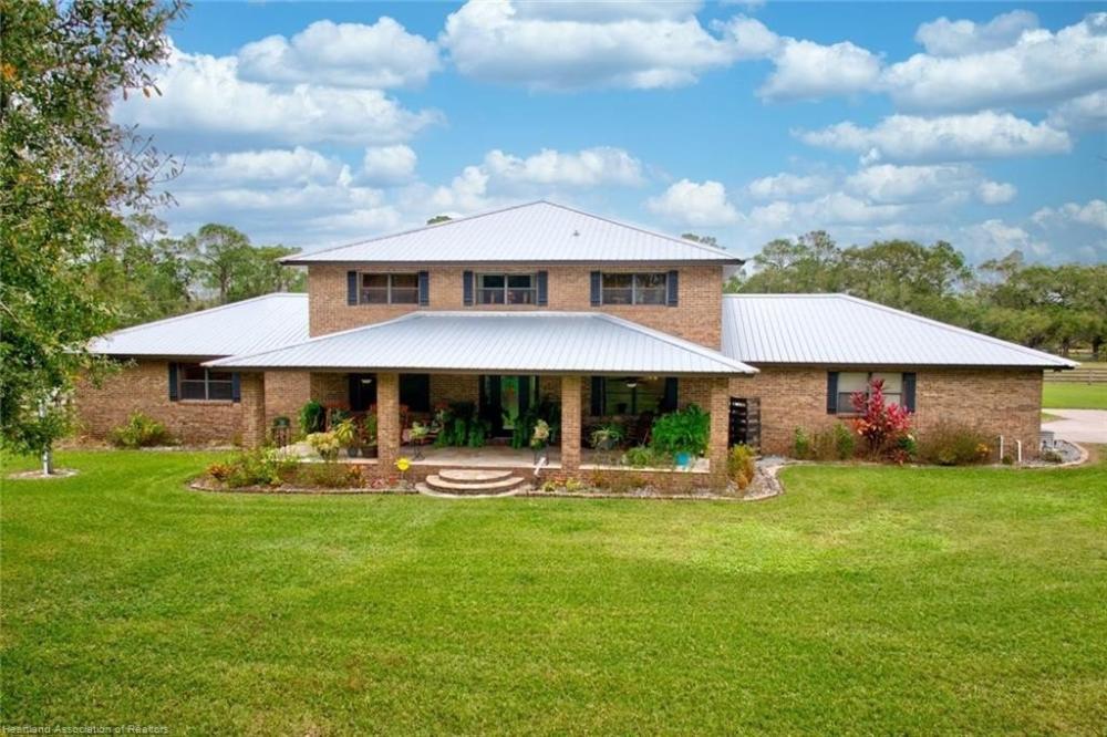 Currently Displayed Property Photo